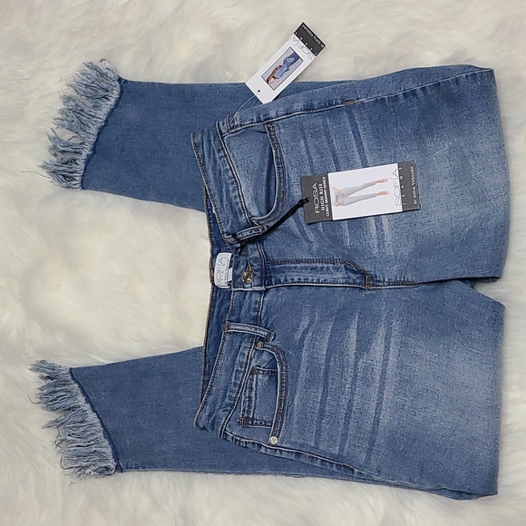 Sofia Vergara Hirise Distressed Ankle Jeans - Picture 4 of 7